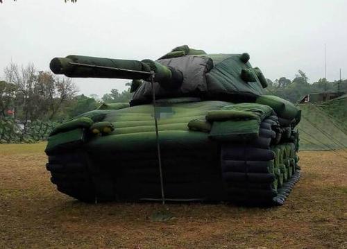 博尔塔拉军用坦克模型